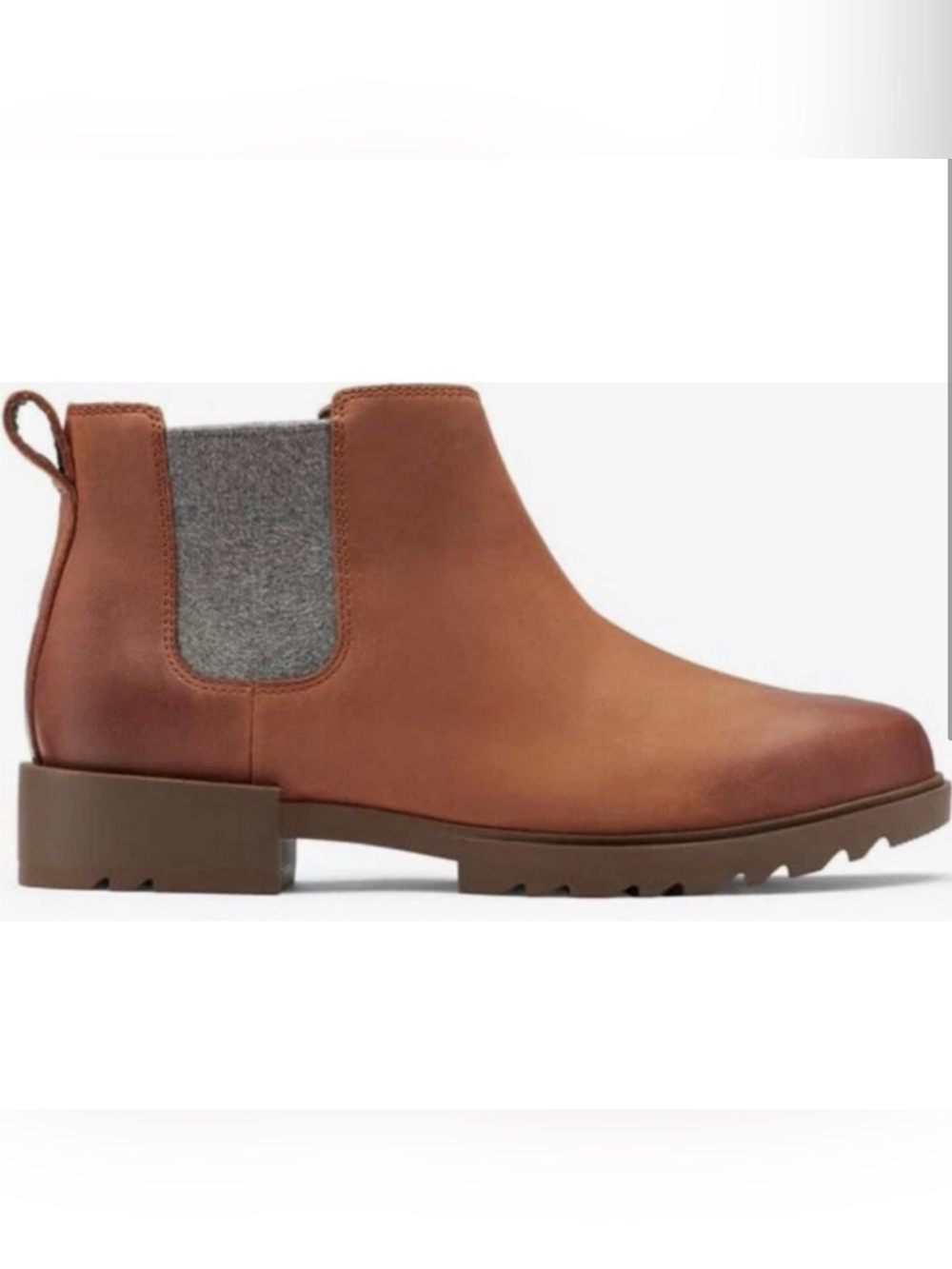 Sorel Emelie II Chelsea Boots
Size 6.5